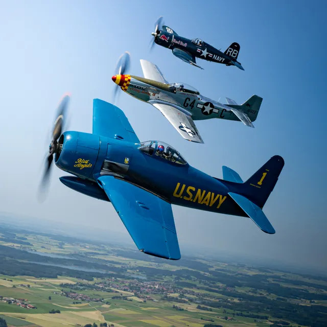 ZM_TFB_BEARCAT_ARRIVAL_120625-12_2.jpg