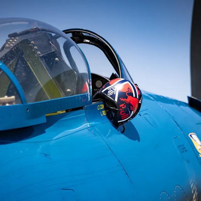 ZM_TFB_BEARCAT_ARRIVAL_120625-53_2.jpg