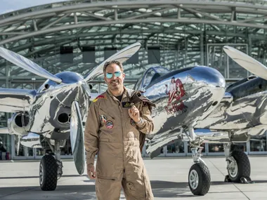 00_header_raimund_riedmann_chefpilot_the_flying_bulls_photo_by_mirja_geh_2024.jpg