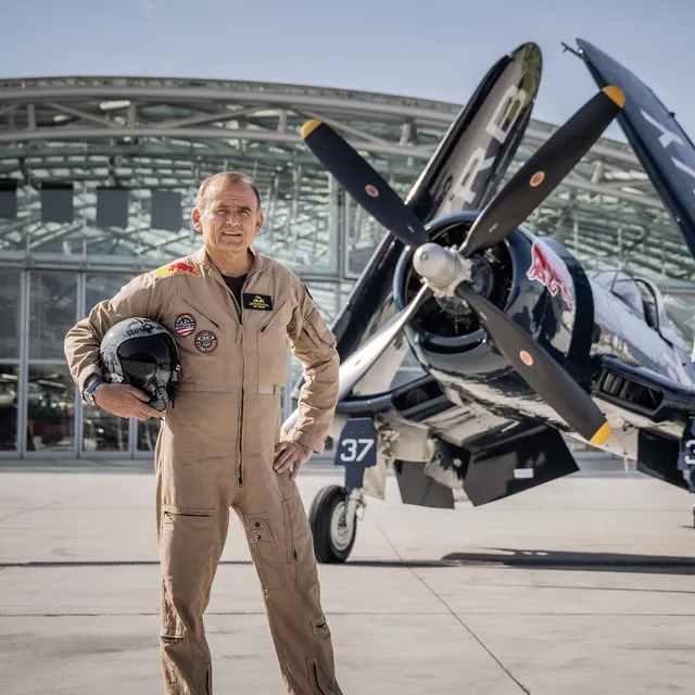 00_header_eric_goujon_pilot_the_flying_bulls_photo_by_mirja_geh_2024.jpg