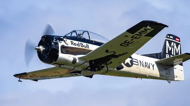 04_north_american_t-28b_the_flying_bulls_photo_by_goran_kroselj_2024.jpg