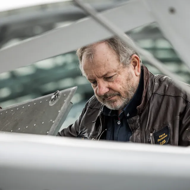 05_hans_pallaske_pilot_the_flying_bulls_photo_by_mirja_geh_2024.jpg